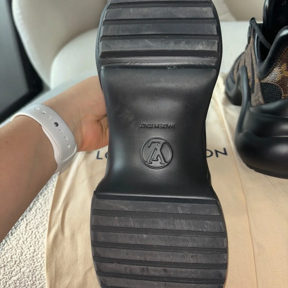 Louis Vuitton Sneakers Black/Monogram Size 36 1/2 - Picture 6 of 9